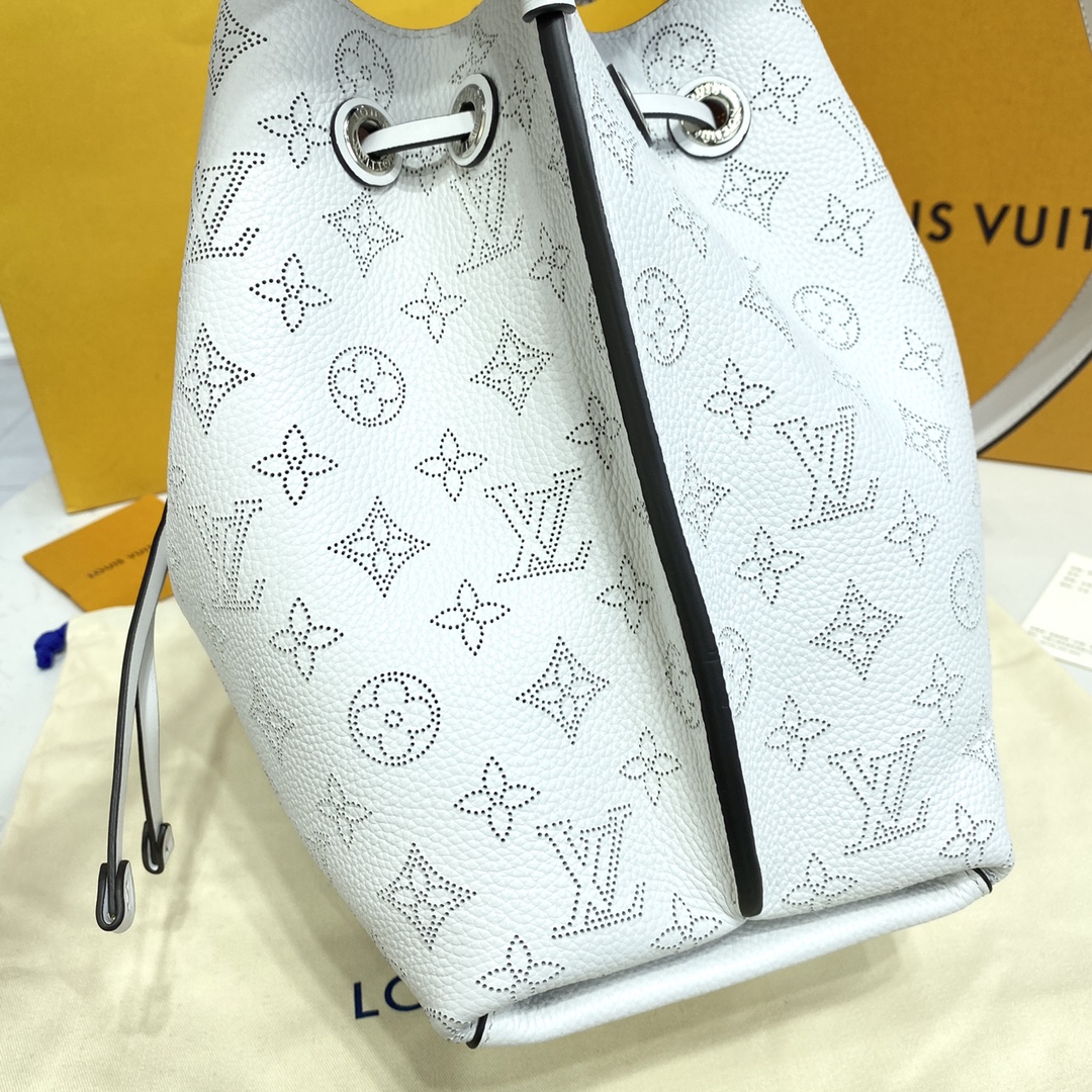 Louis Vuitton MURIA Bucket Bag Mahina Leather M58483 Snow White